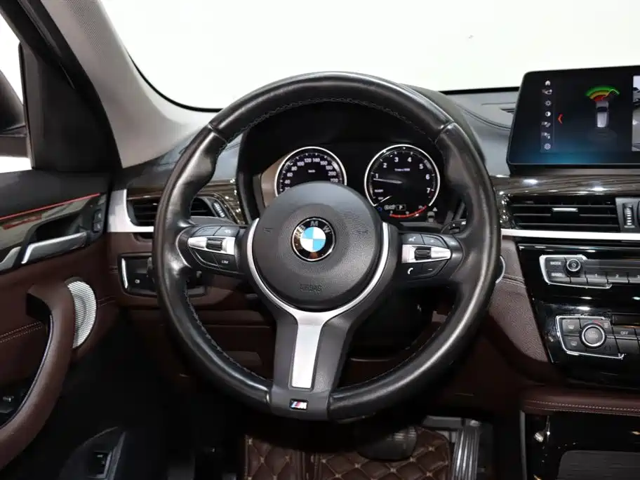 BMW X1 2022 xDrive25Li Premium фото 13