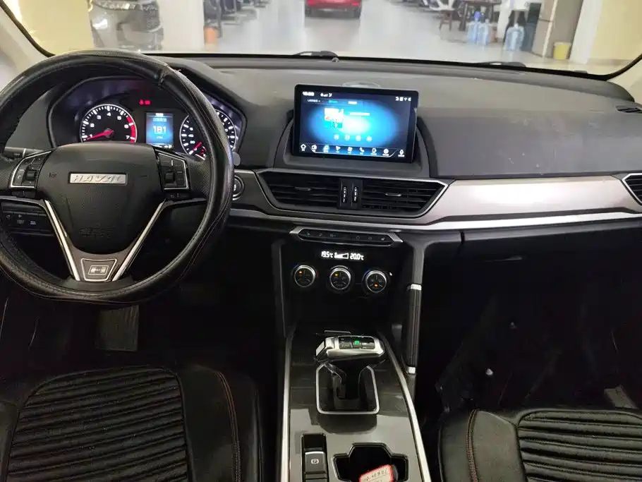 Photo 12 - Haval H6