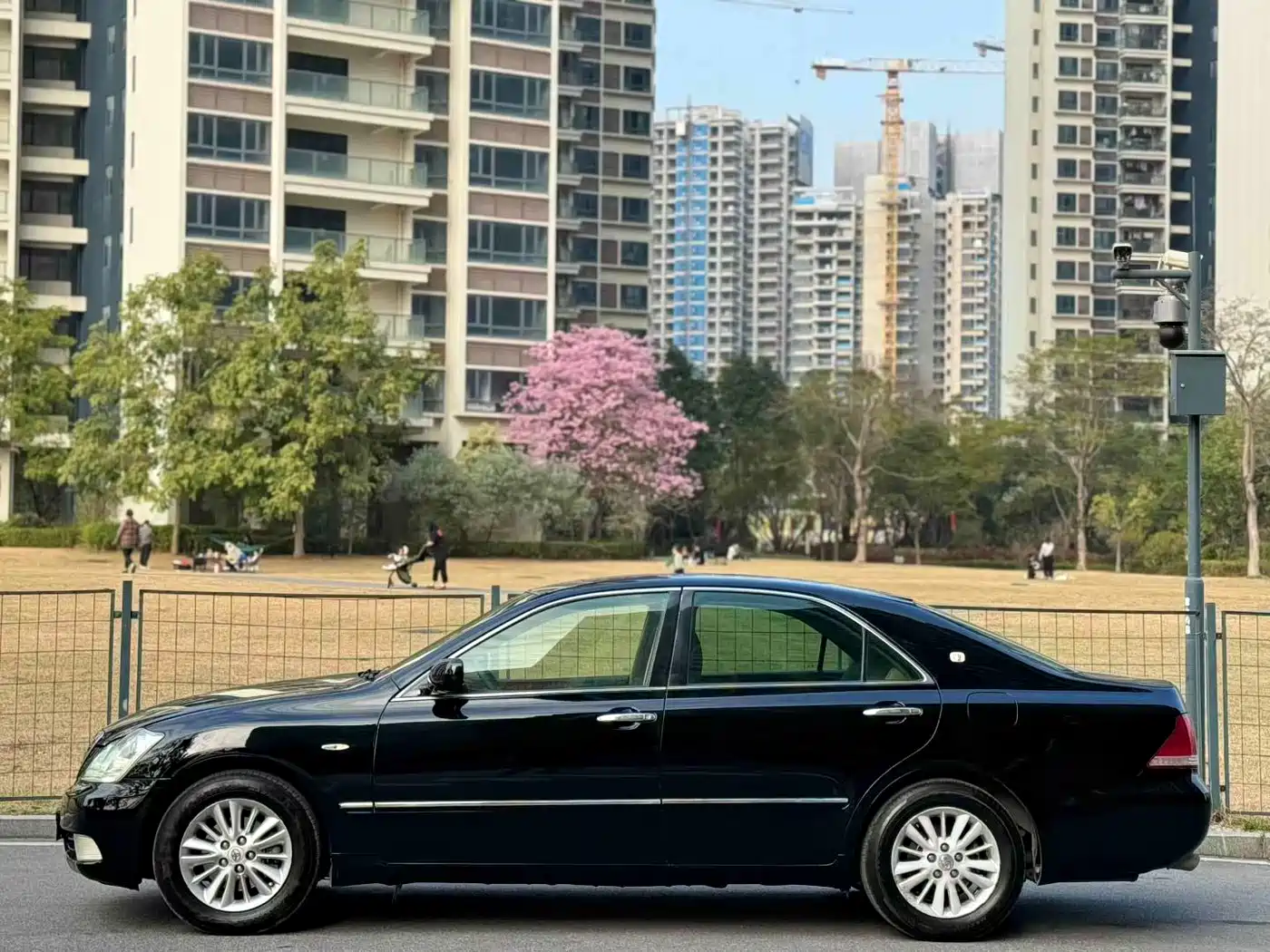 Toyota Crown 2009 2.5L Royal Special Enhanced Edition фото 3