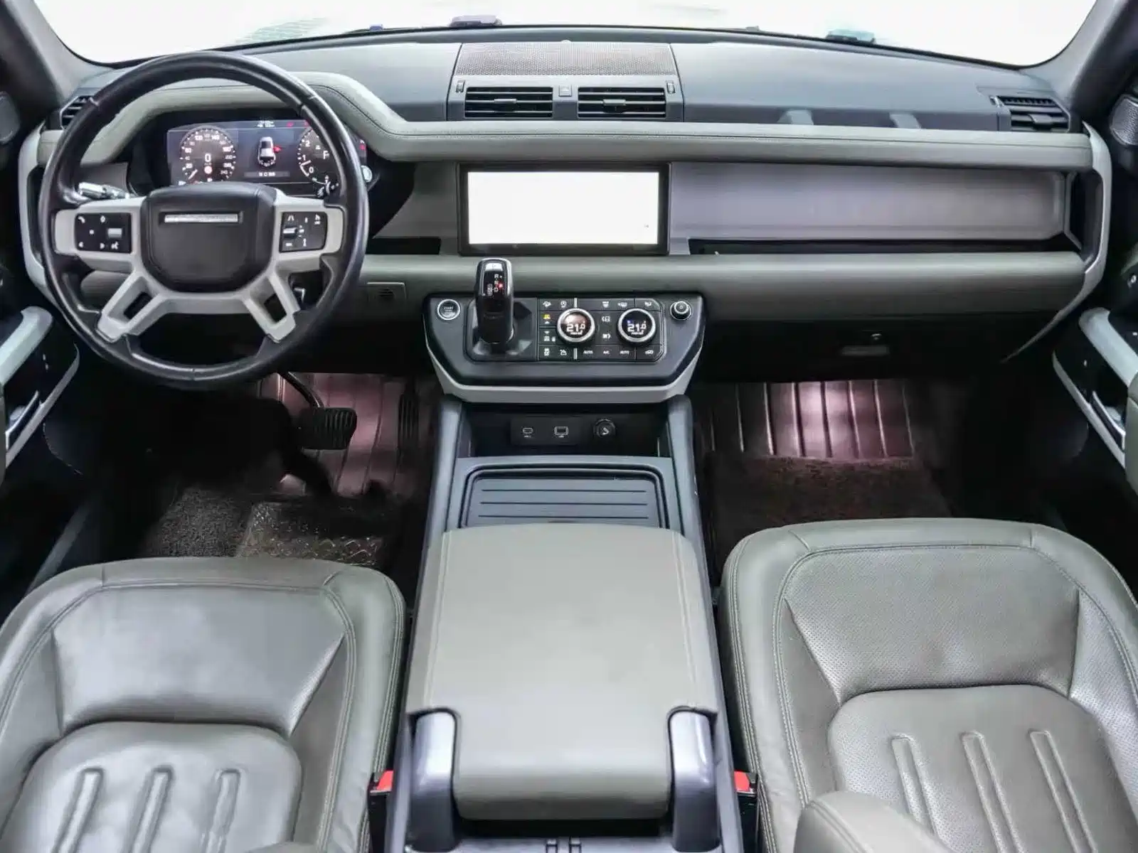 صورة 8 - Land Rover Defender