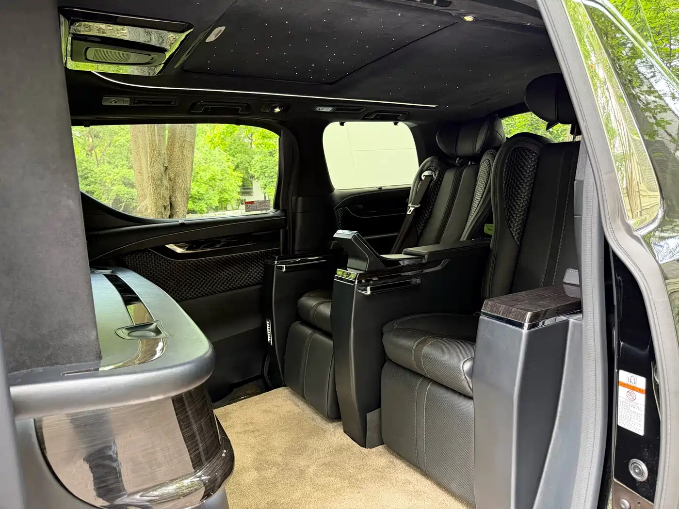 Toyota Vellfire 2020 Twin Engine 2.5L HV Luxury Edition фото 13