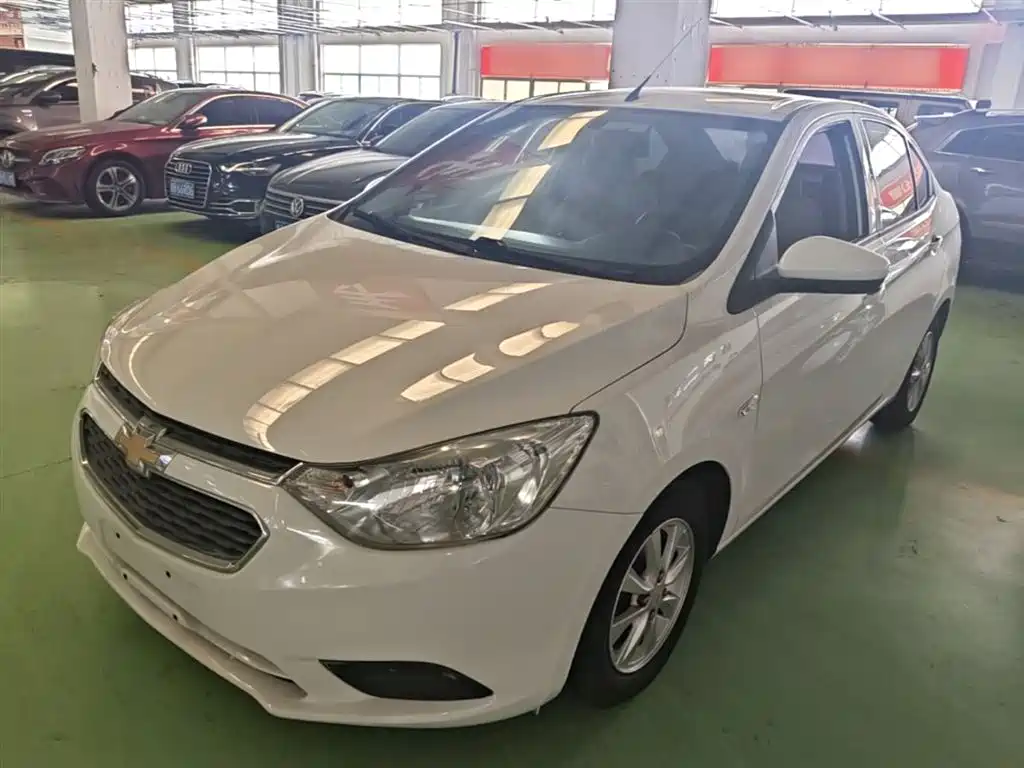 Chevrolet Sail 2015 Sail 3 1.5L Manual Ideal Sunroof Edition фото 2