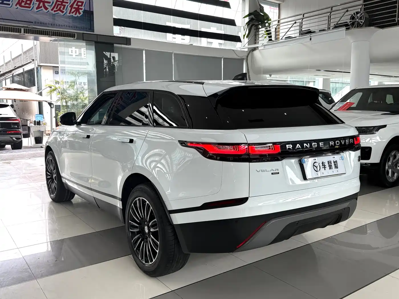 Land Rover Range Rover Velar 2018 P250 S фото 15
