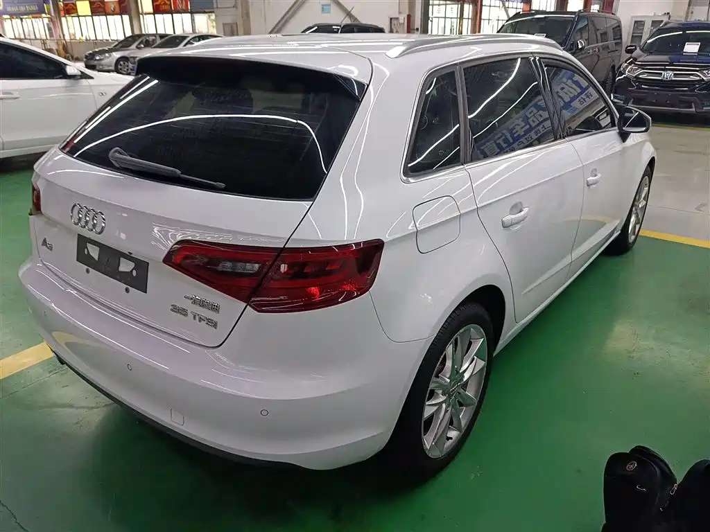 Audi A3 2016 Sportback 35 TFSI Style фото 7