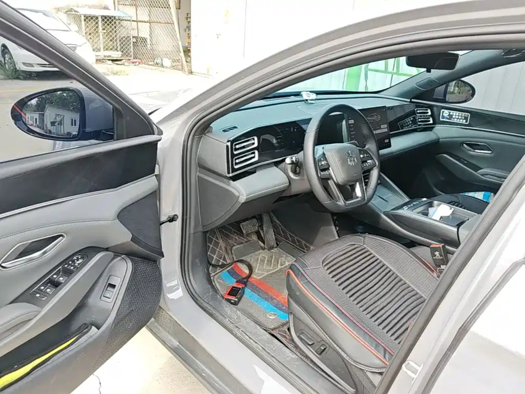 BYD Qin L 2026 2026 Model DM-i Smart Drive Edition 128KM Pioneer