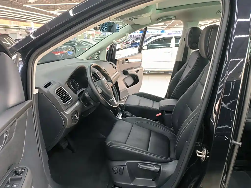 Volkswagen Sharan 2016 2013 1.8TSI Standard