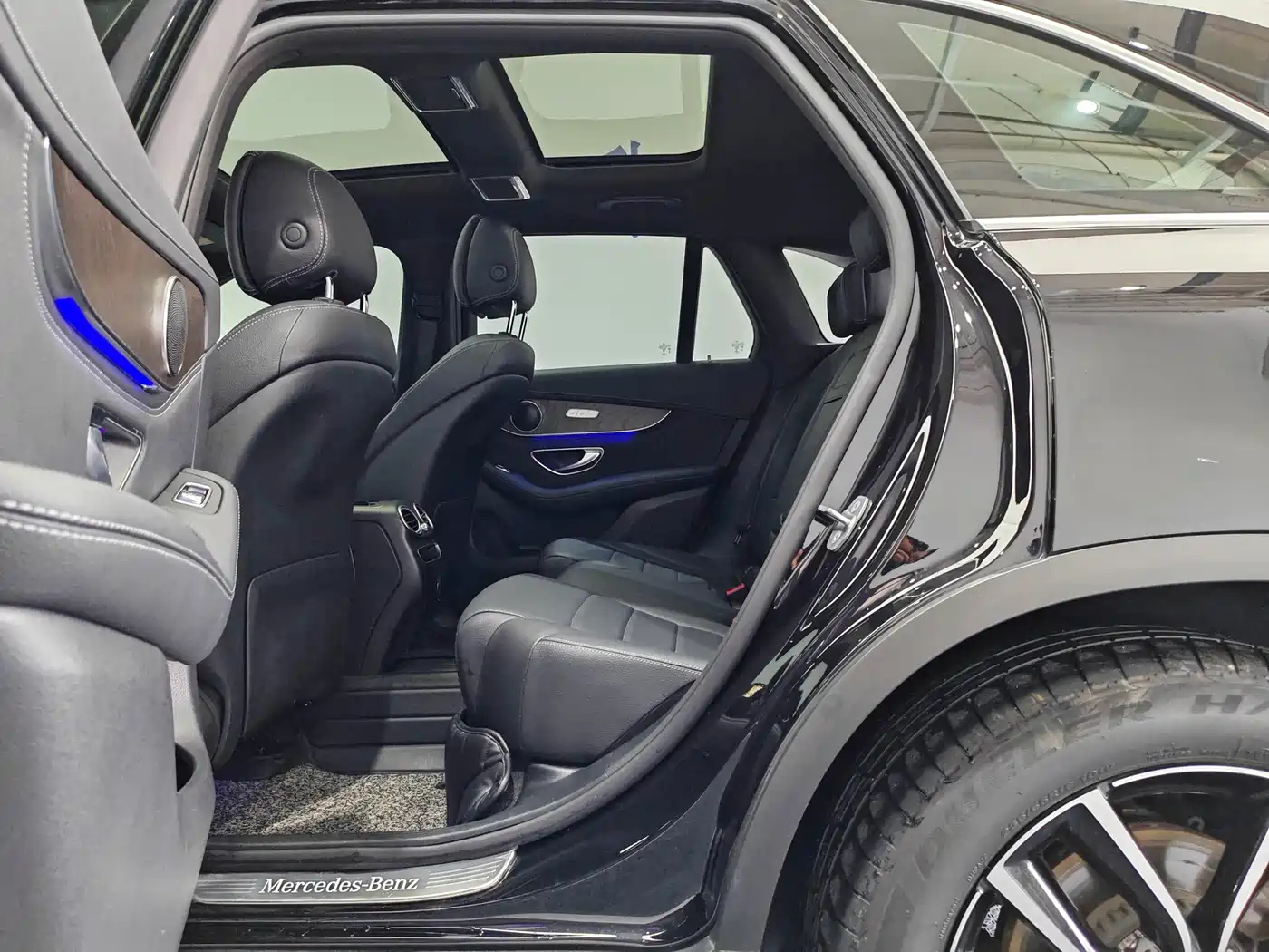 Mercedes-Benz GLC 2020 Facelift GLC 260 L 4MATIC Luxury фото 12