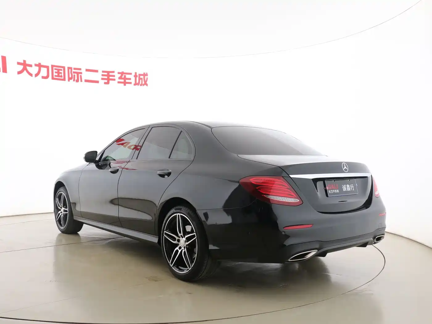 Mercedes-Benz E-Class 2017 E 200 Sport 4MATIC фото 16