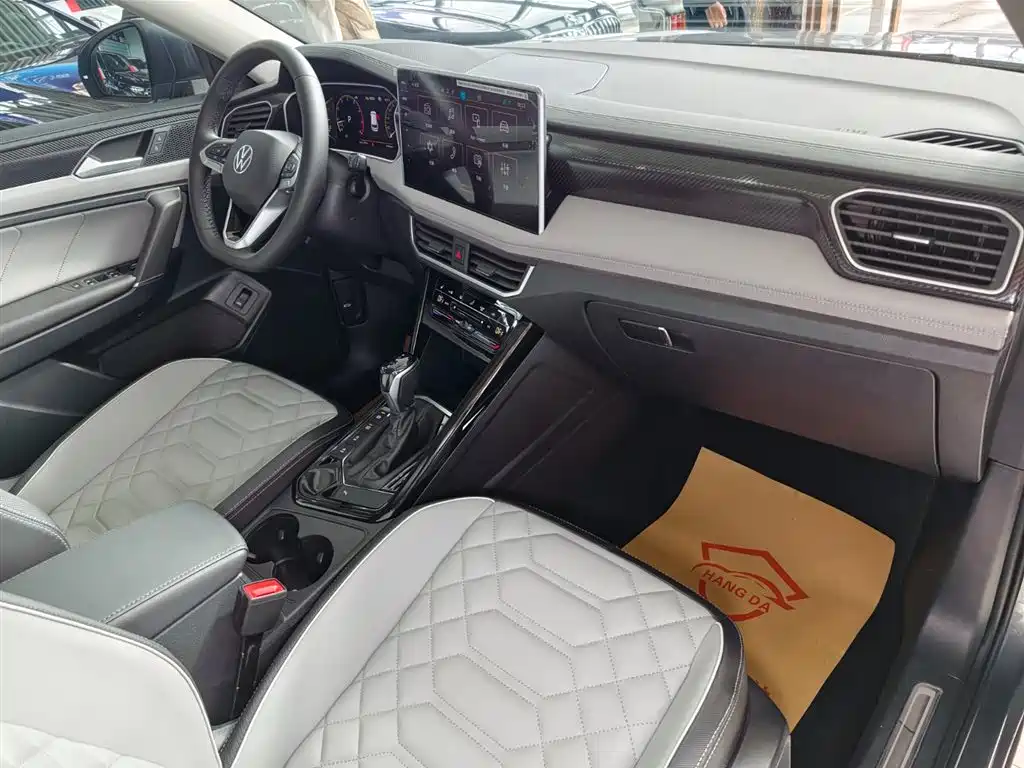 Volkswagen Tayron 2023 300TSI 2WD Luxury Plus Advanced Edition фото 12