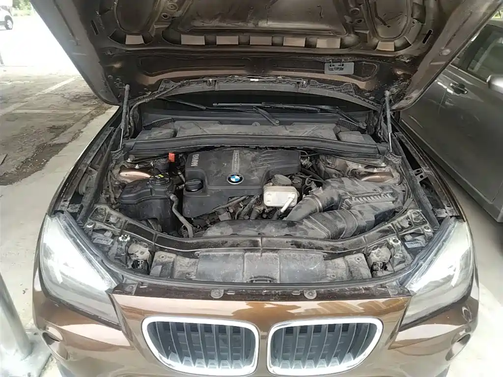 BMW X1 2014 sDrive18i Fashion Edition фото 20