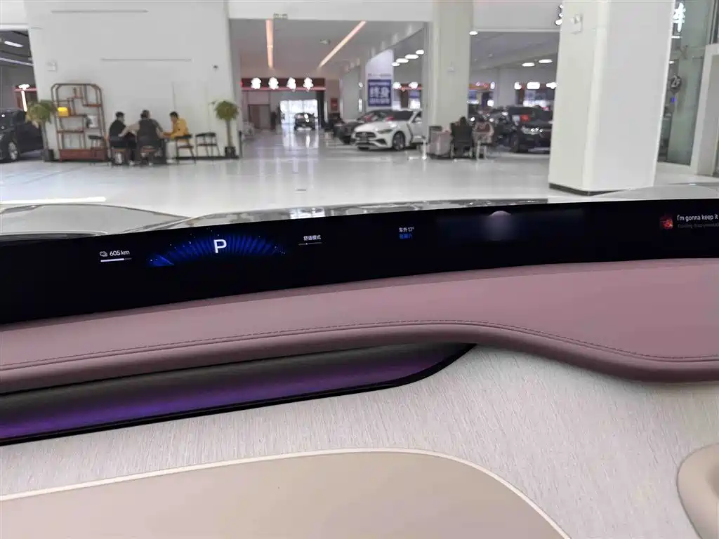 Xiaomi Auto Xiaomi YU7 2025 Extended Range RWD Edition фото 5