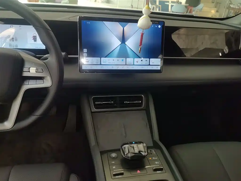 BYD Qin L 2025 DM-i Smart Drive Edition 120KM Surpassing фото 9