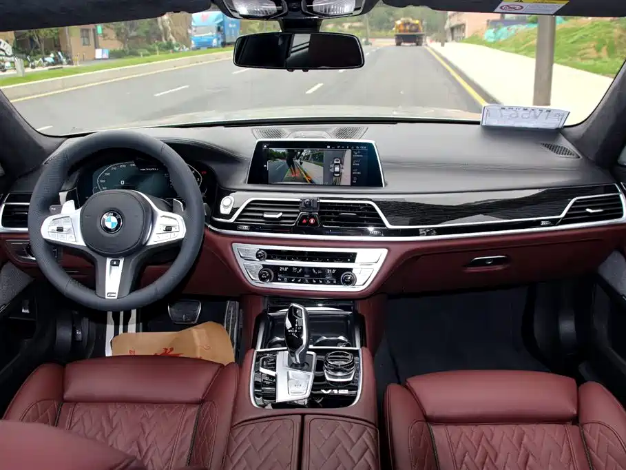 BMW 7 SERIES