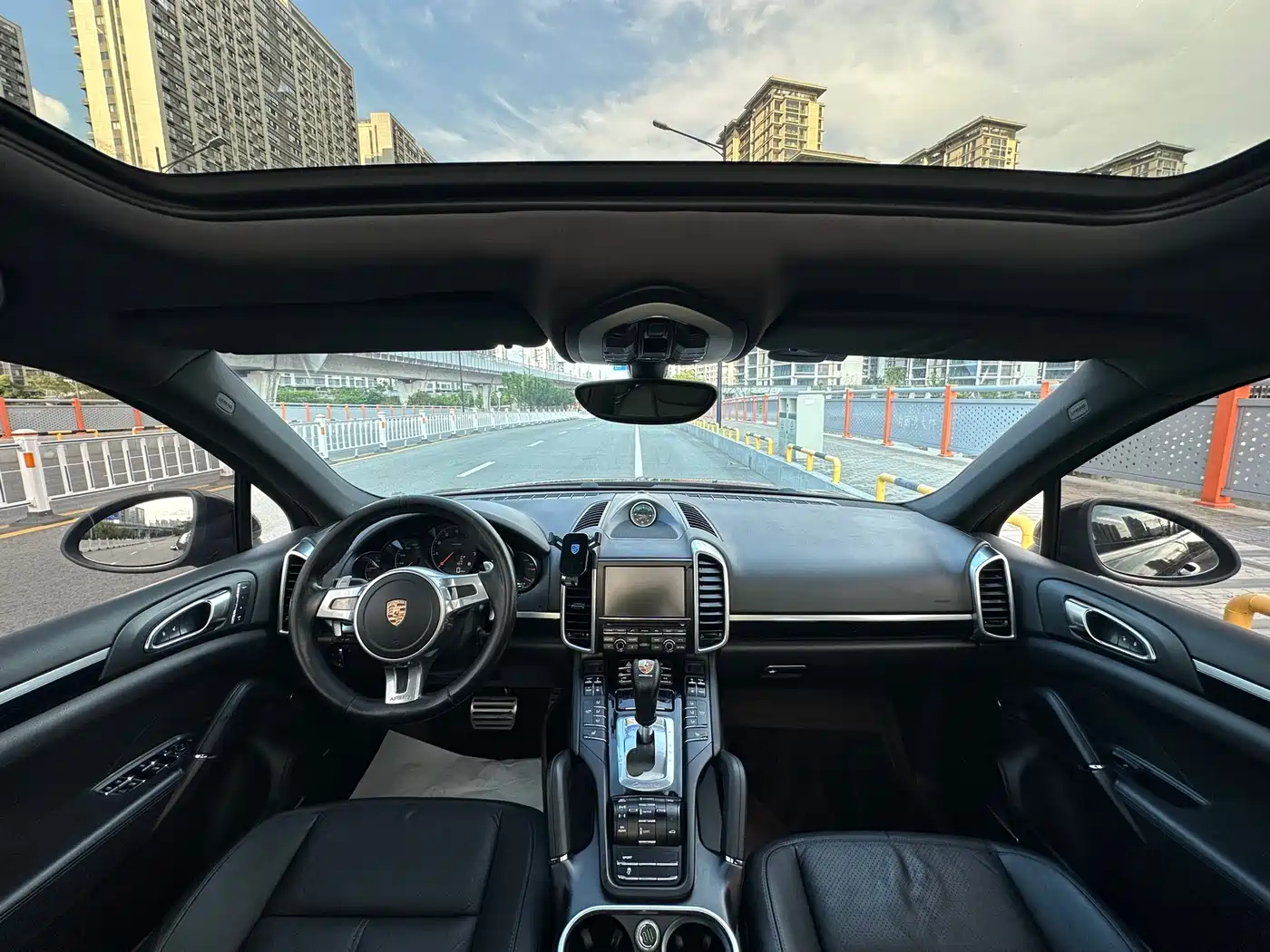 Porsche Cayenne 2014 Cayenne Platinum Edition 3.0T фото 8