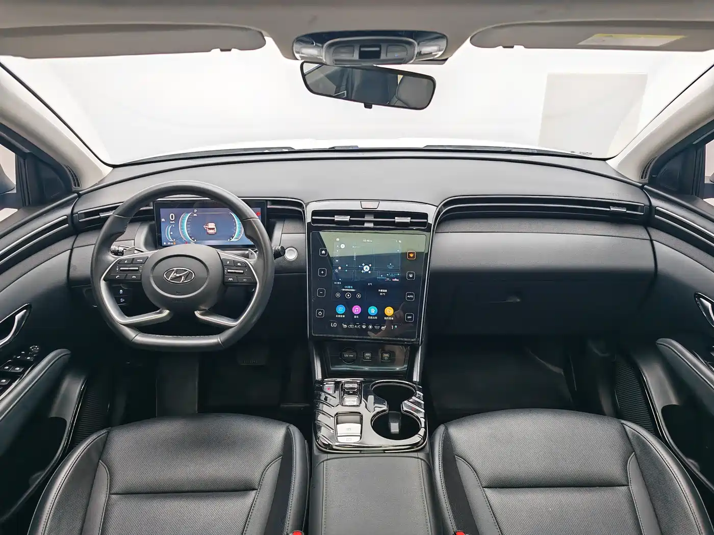 Hyundai Tucson 2021 Tucson L 1.5T DCT LUX Premium фото 16
