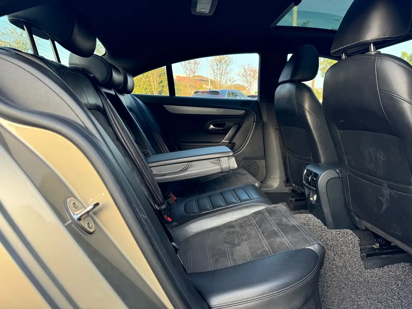Volkswagen FAW-Volkswagen CC 2016 Model 1.8TSI Premium фото 6