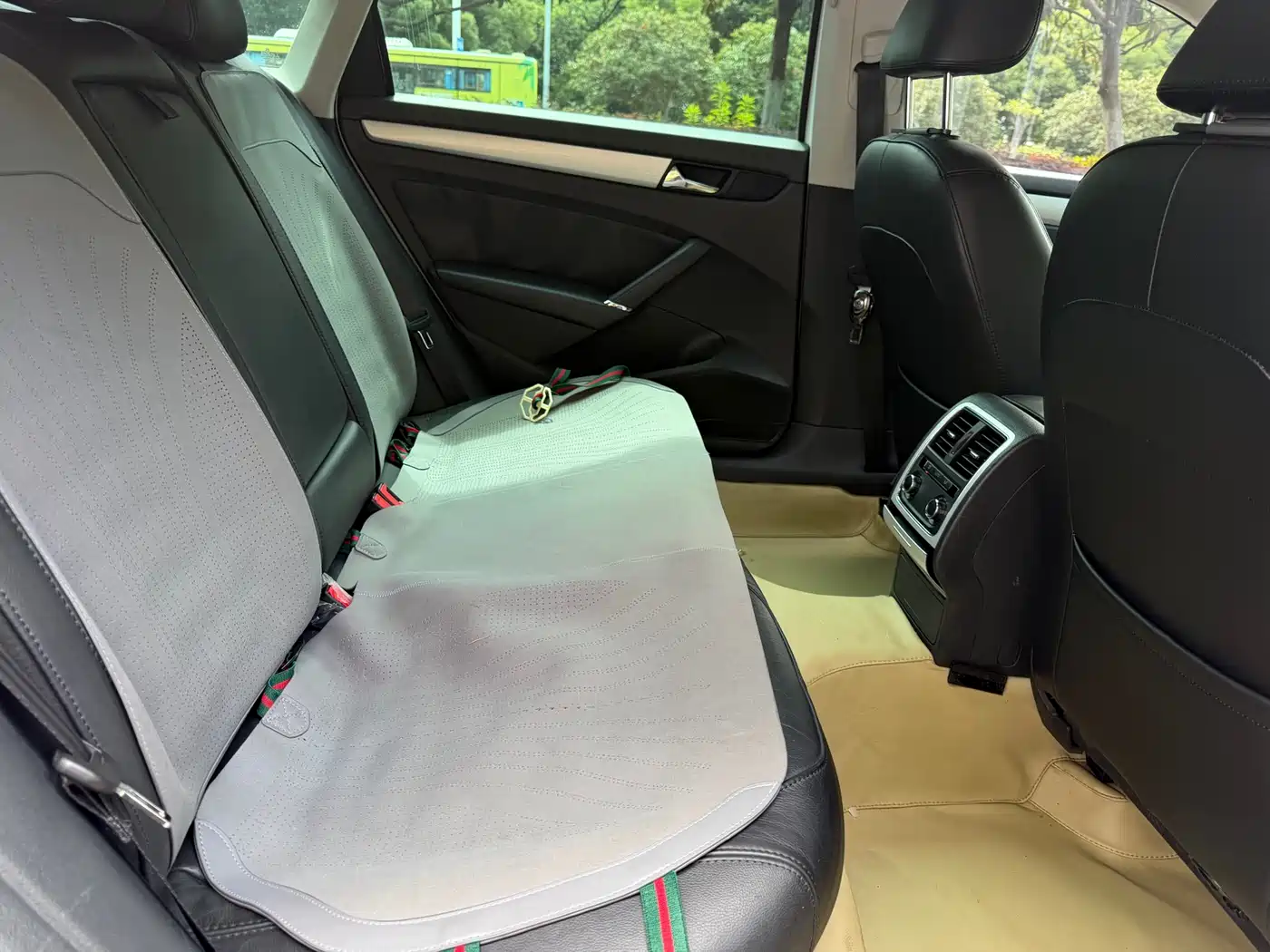 Volkswagen Passat 2013 1.8TSI DSG Yuzun фото 17