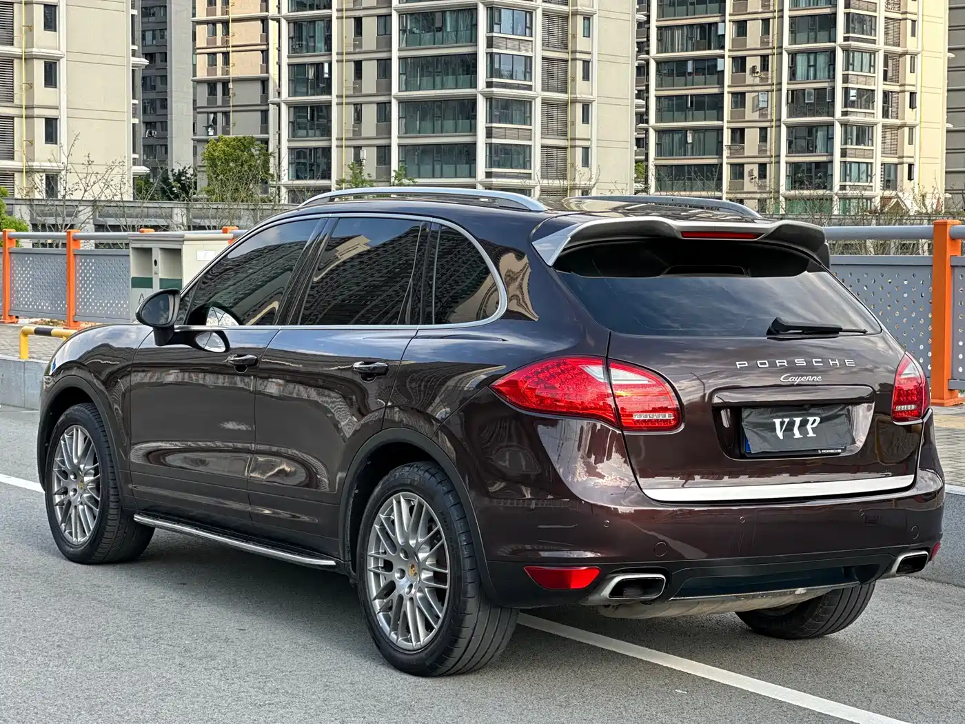 Porsche Cayenne 2014 Cayenne Platinum Edition 3.0T фото 15