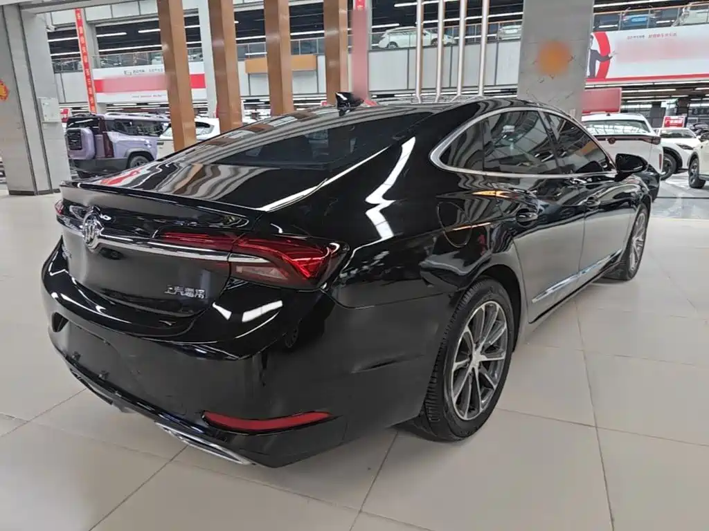 BUICK LACROSSE