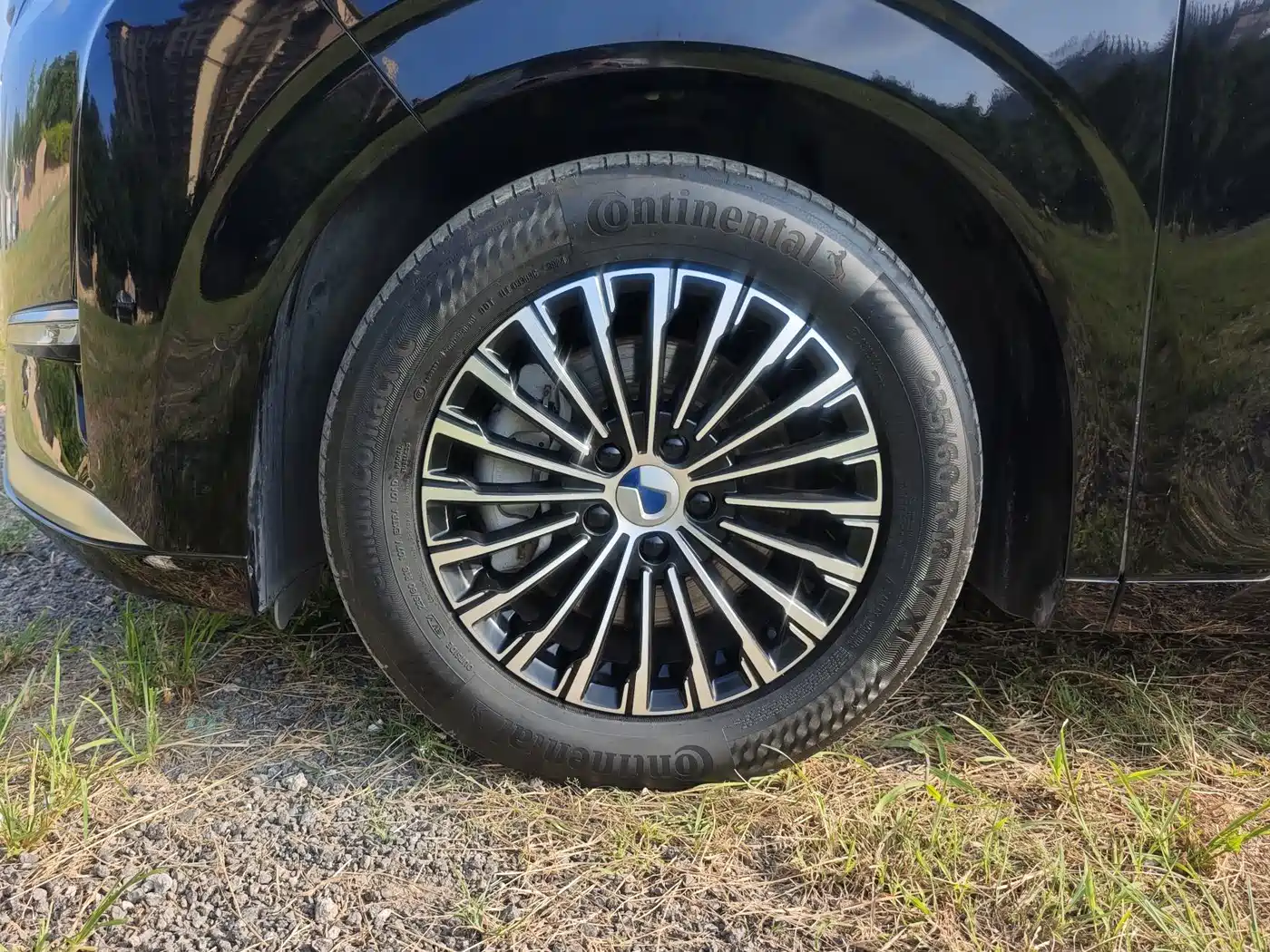 Denza D9 2025 2025 Model DM-i Smart Drive Edition 1020 AWD Flagship