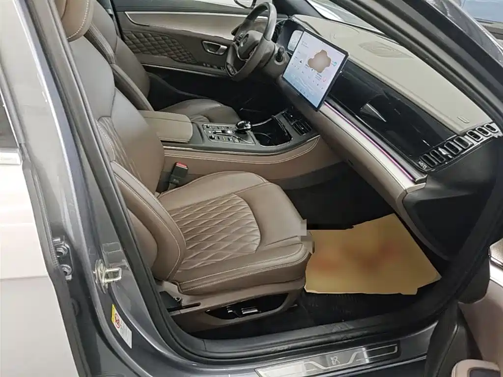 BYD Han 2022 DM-i 121KM Premium фото 25