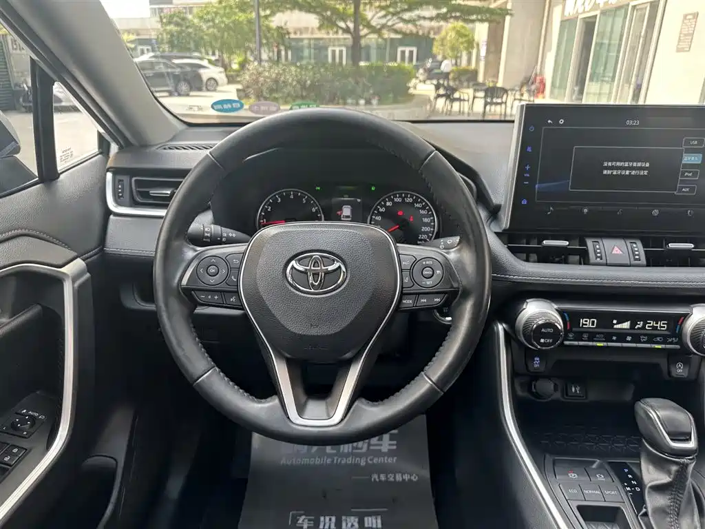 Toyota Wildlander 2022 2.0L CVT FWD Luxury PLUS Edition фото 9