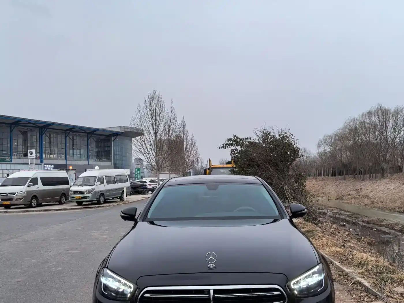 Mercedes-Benz E-Class 2022 E 300 L Fashion фото 2