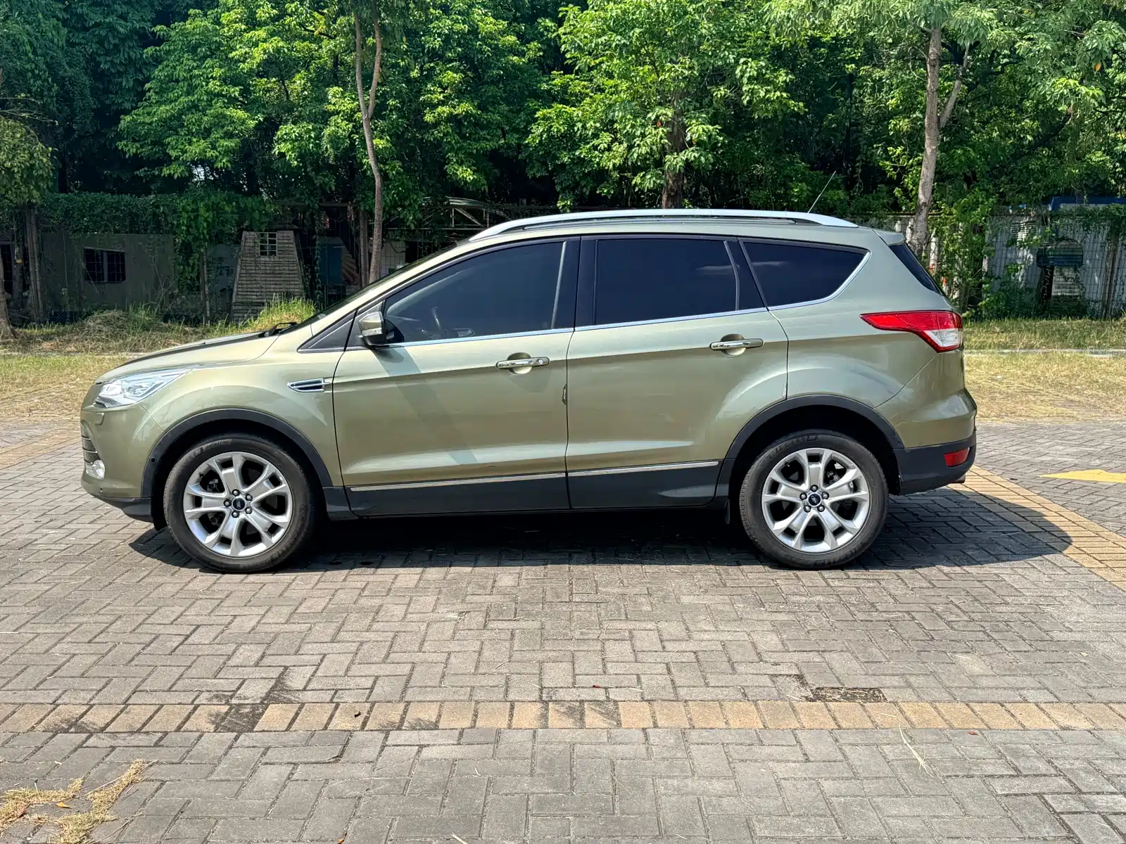 Фото 4 - Ford Kuga