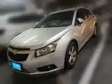 Photo 1 - Chevrolet Cruze