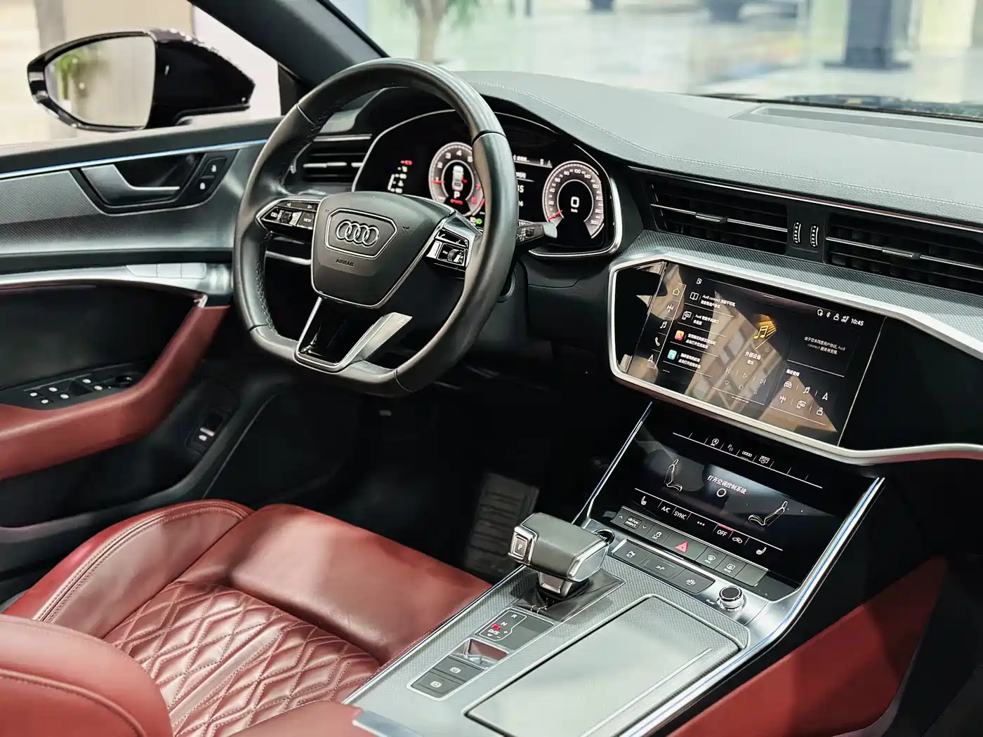 Audi A7L 2024 45 TFSI quattro S-line Black Warrior Edition фото 13