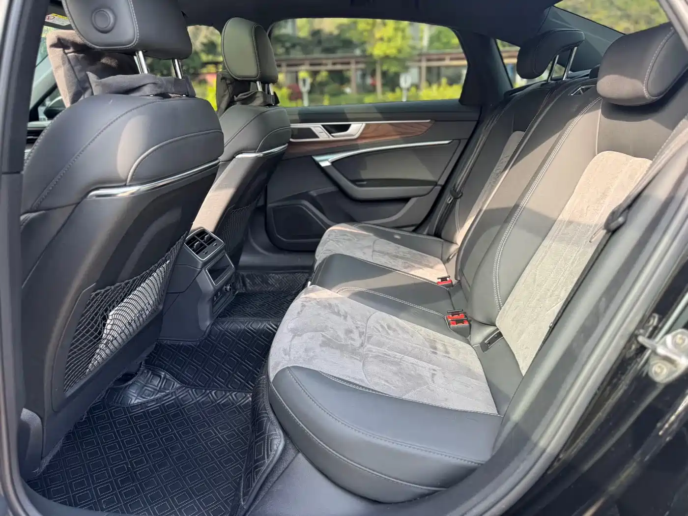 Audi A6L 2023 40 TFSI Luxury Dynamic фото 13