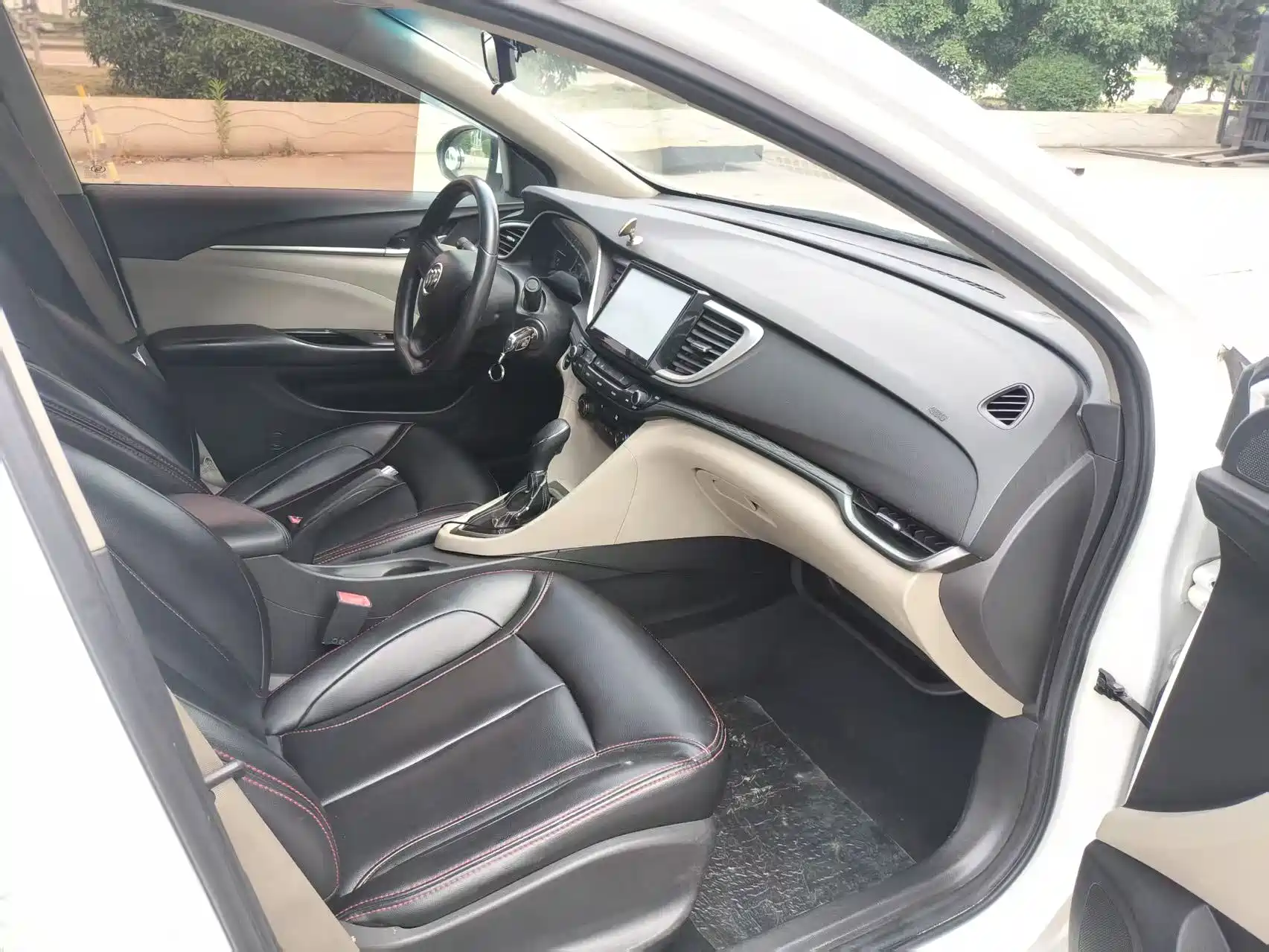 Фото 15 - Buick Excelle