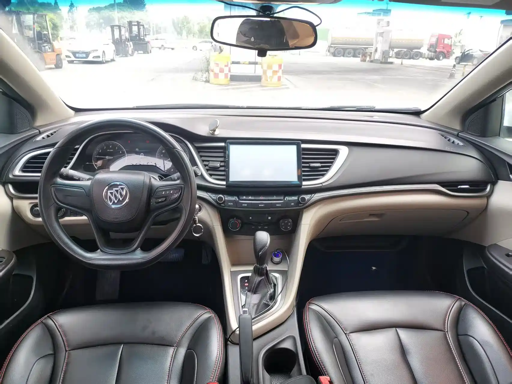 Фото 19 - Buick Excelle