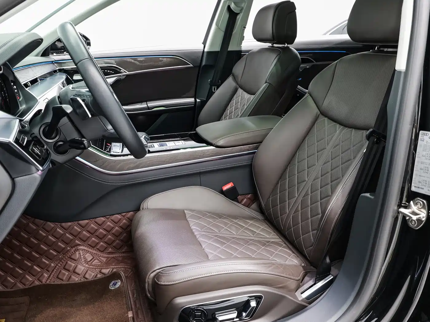 Audi A8 2024 Model A8L 50 TFSI quattro Premium Selection фото 10