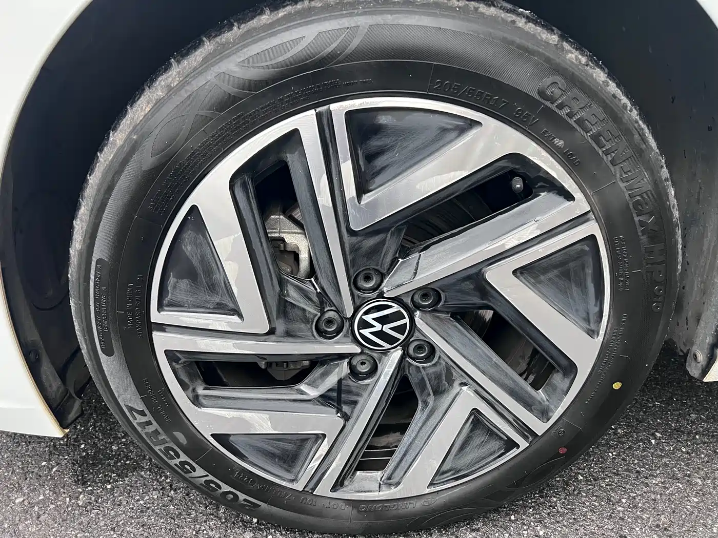 Volkswagen Sagitar 2023 300TSI DSG Surpassing Edition фото 3