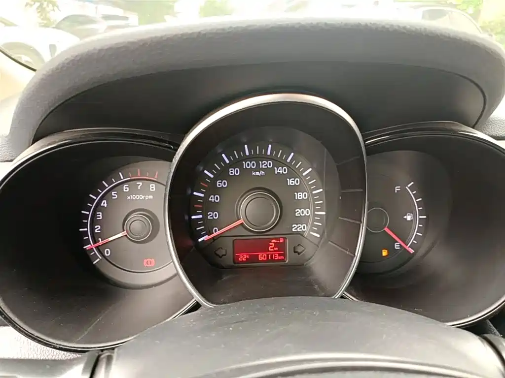 Kia K2 2015 Sedan 1.4L MT GLS фото 12