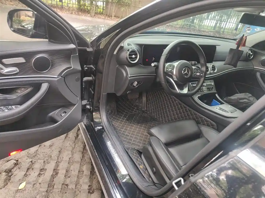 Mercedes-Benz E-Class 2019 E 260 L Sport фото 12