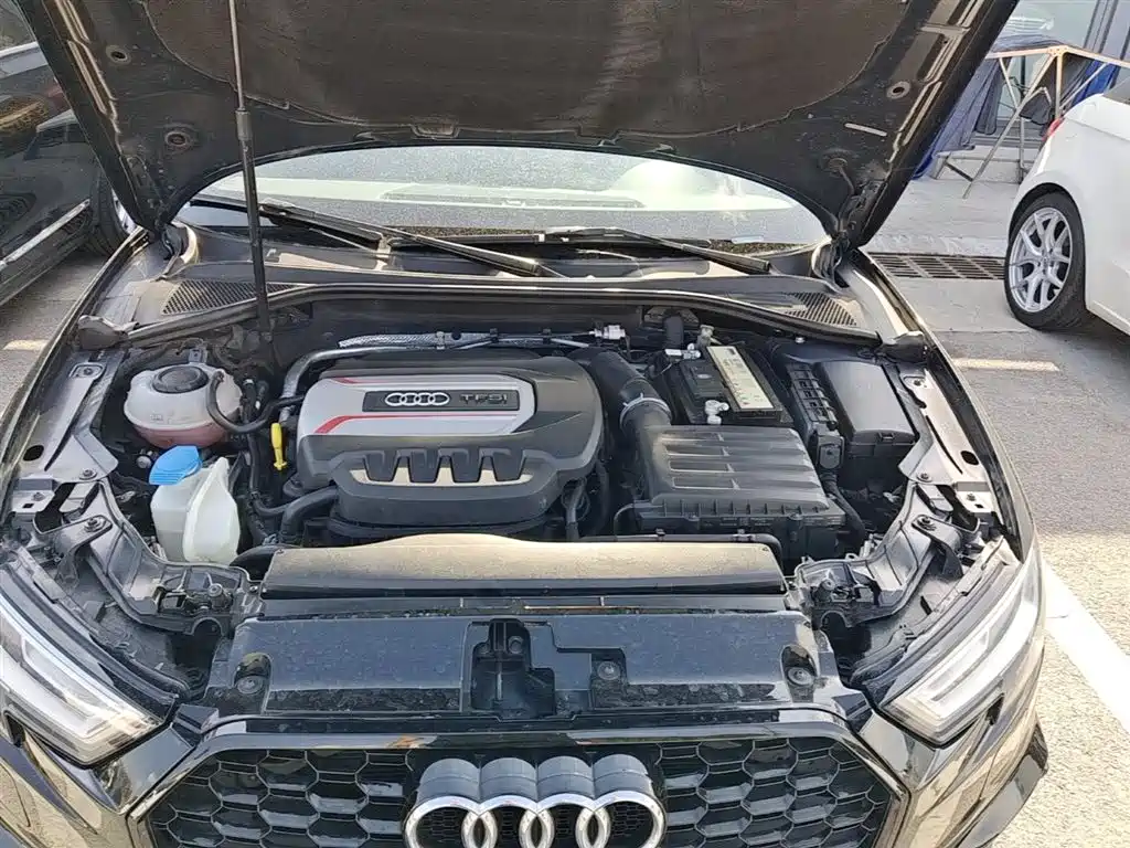 Audi S3 2019 Audi S3 2.0T Limousine фото 20