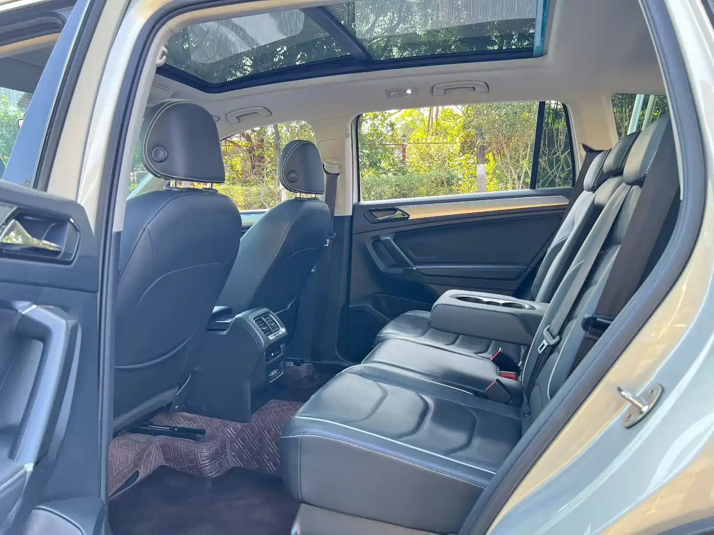 VOLKSWAGEN TIGUAN L NEW ENERGY