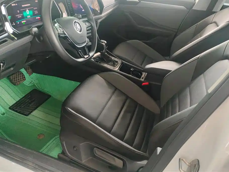 Volkswagen Sagitar 2021 280TSI DSG Surpassing Edition фото 9