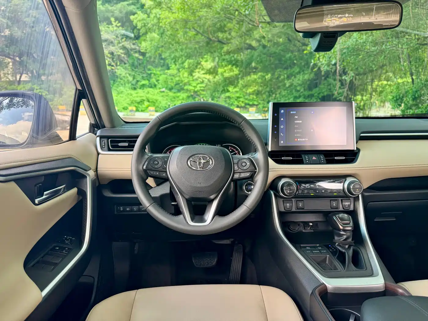 Toyota RAV4 Rongfang 2022 2.0L CVT 2WD Trend Edition фото 13