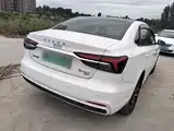 Photo 7 - Roewe i6 MAX EV