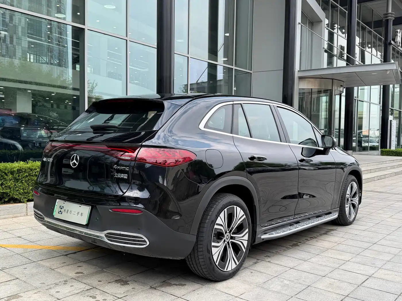 Mercedes-Benz EQE SUV 2025 2024 500 4MATIC Luxury Edition