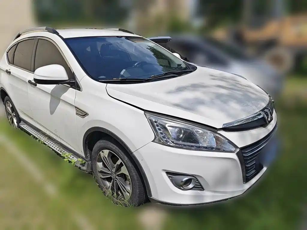 Фото 24 - Luxgen U6 SUV