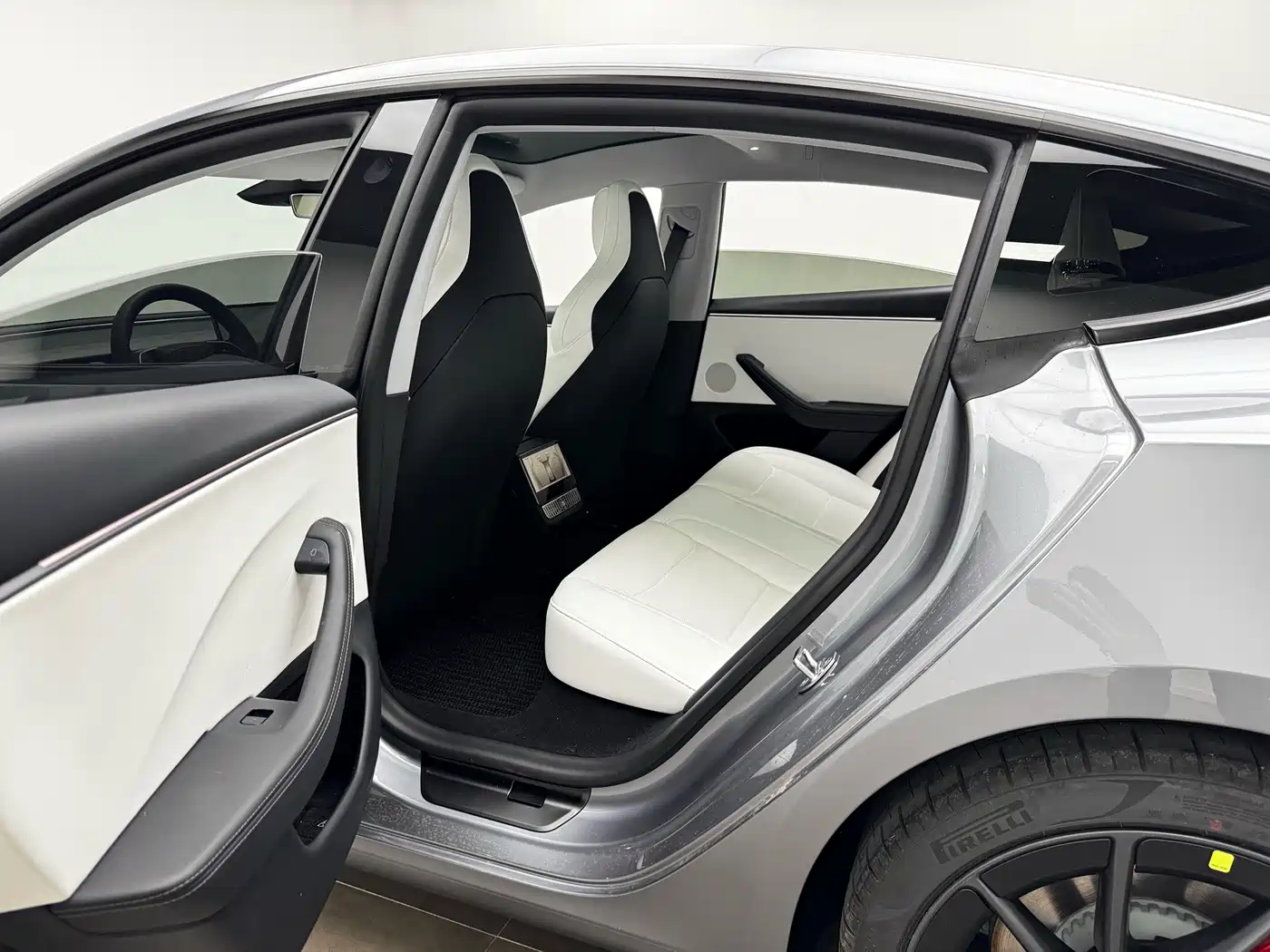 Tesla Model 3 2026 2025 High-Performance All-Wheel Drive Edition