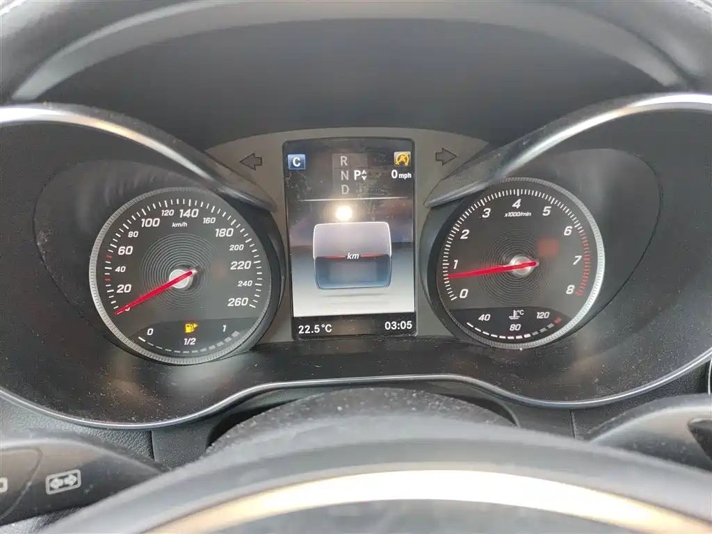 Mercedes-Benz GLC 2017 GLC 260 4MATIC Dynamic фото 4