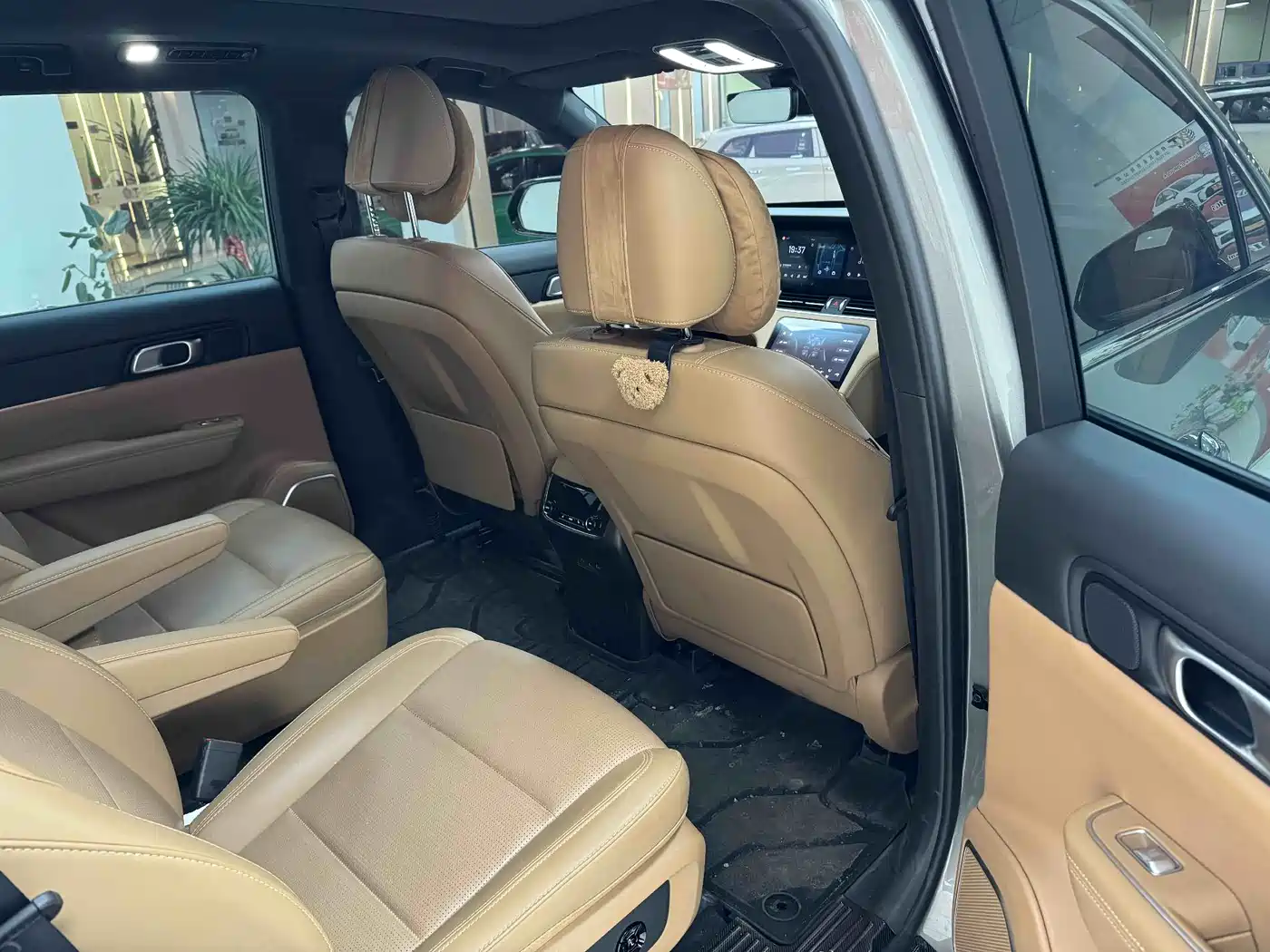 Фото 6 - Li Auto Li ONE