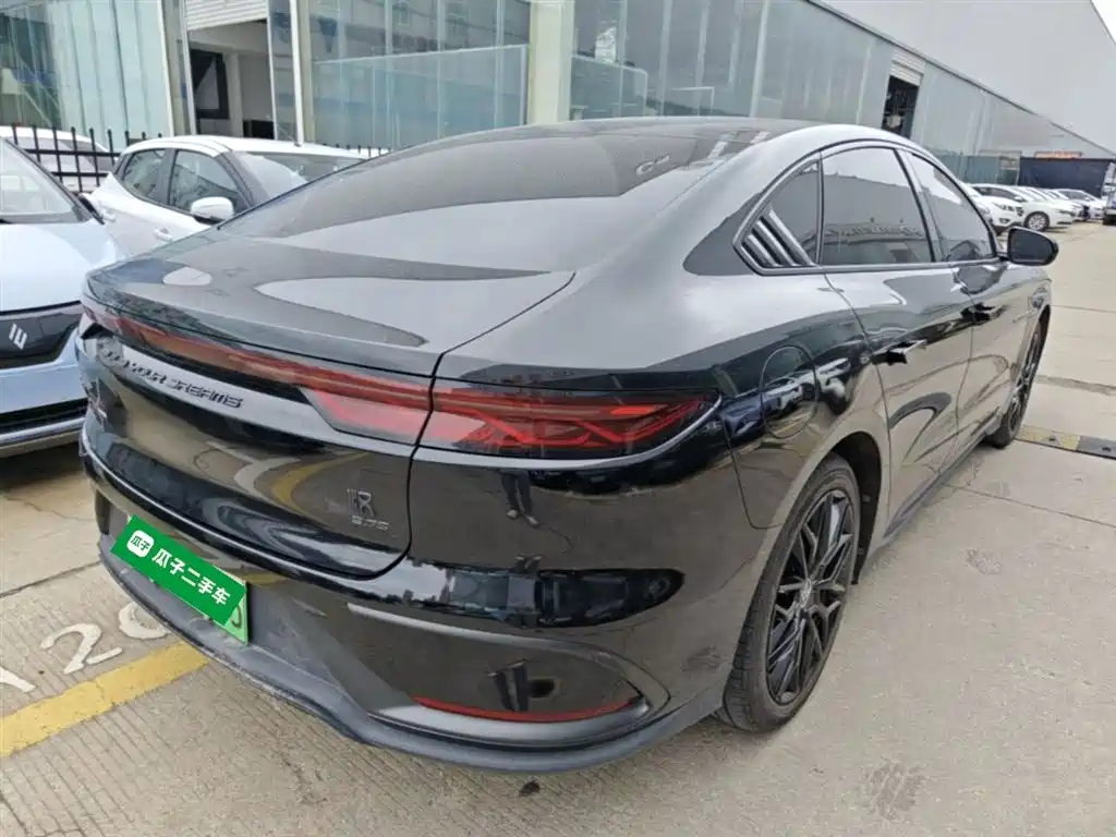 BYD Han 2023 DM-p War God Edition фото 7