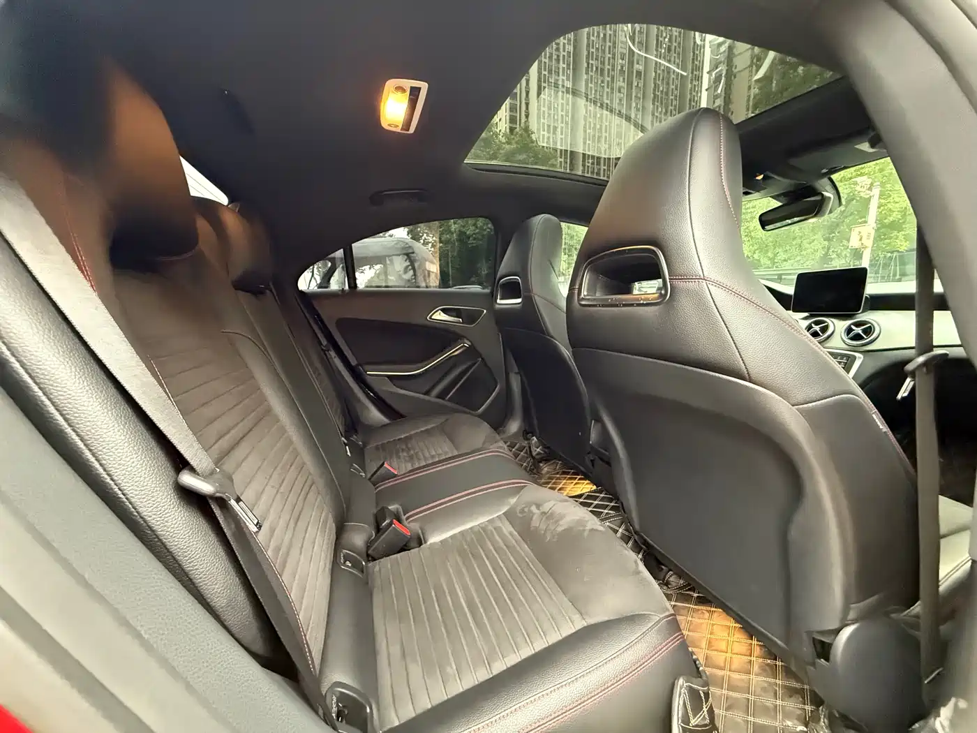 Mercedes-Benz CLA (Import) 2018 CLA 220 4MATIC фото 13