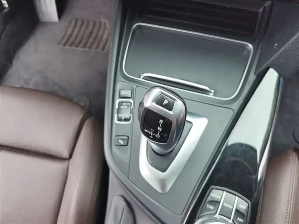 BMW 3 Series 2019 320Li Fashion Type фото 14